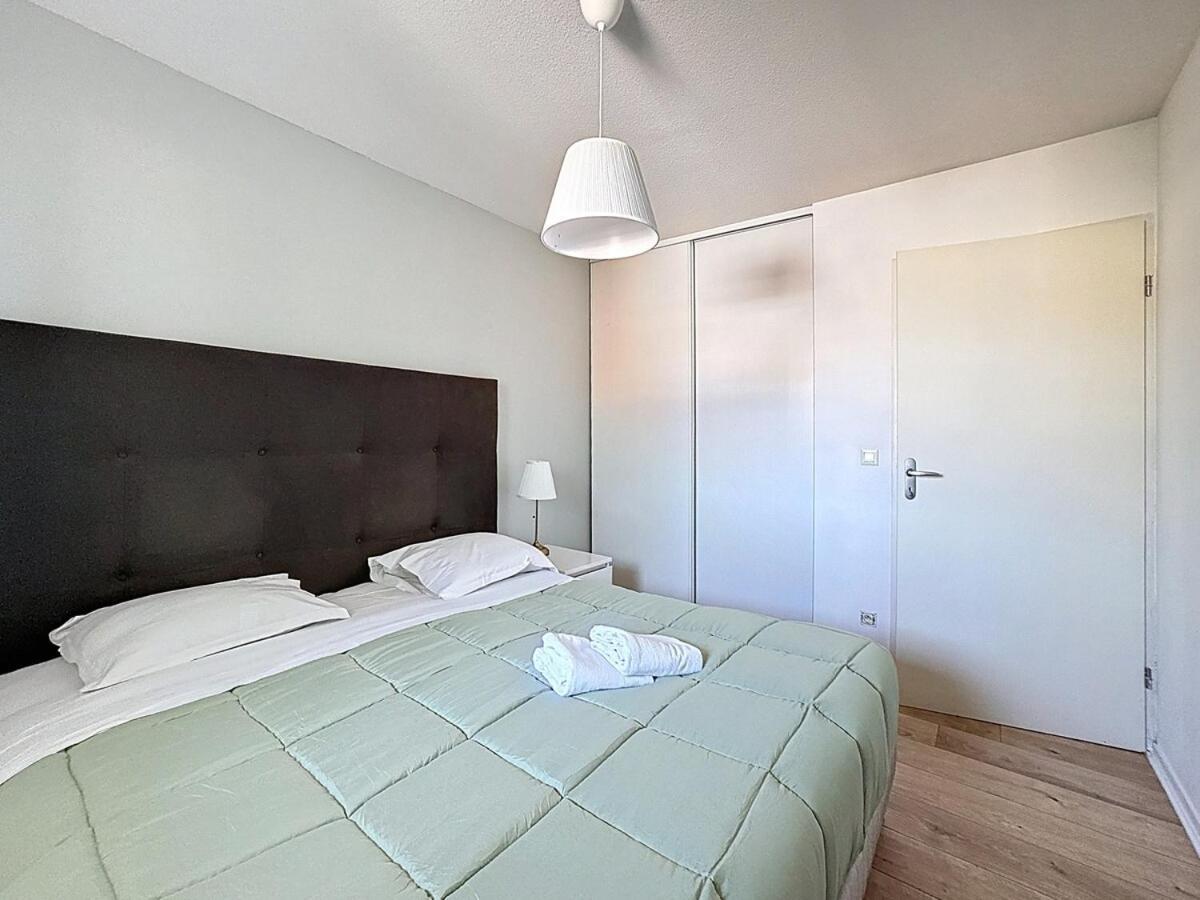 Sejour Cosy - Lit 180X200 - Wifi - Parking Apartment Clermont-Ferrand Luaran gambar