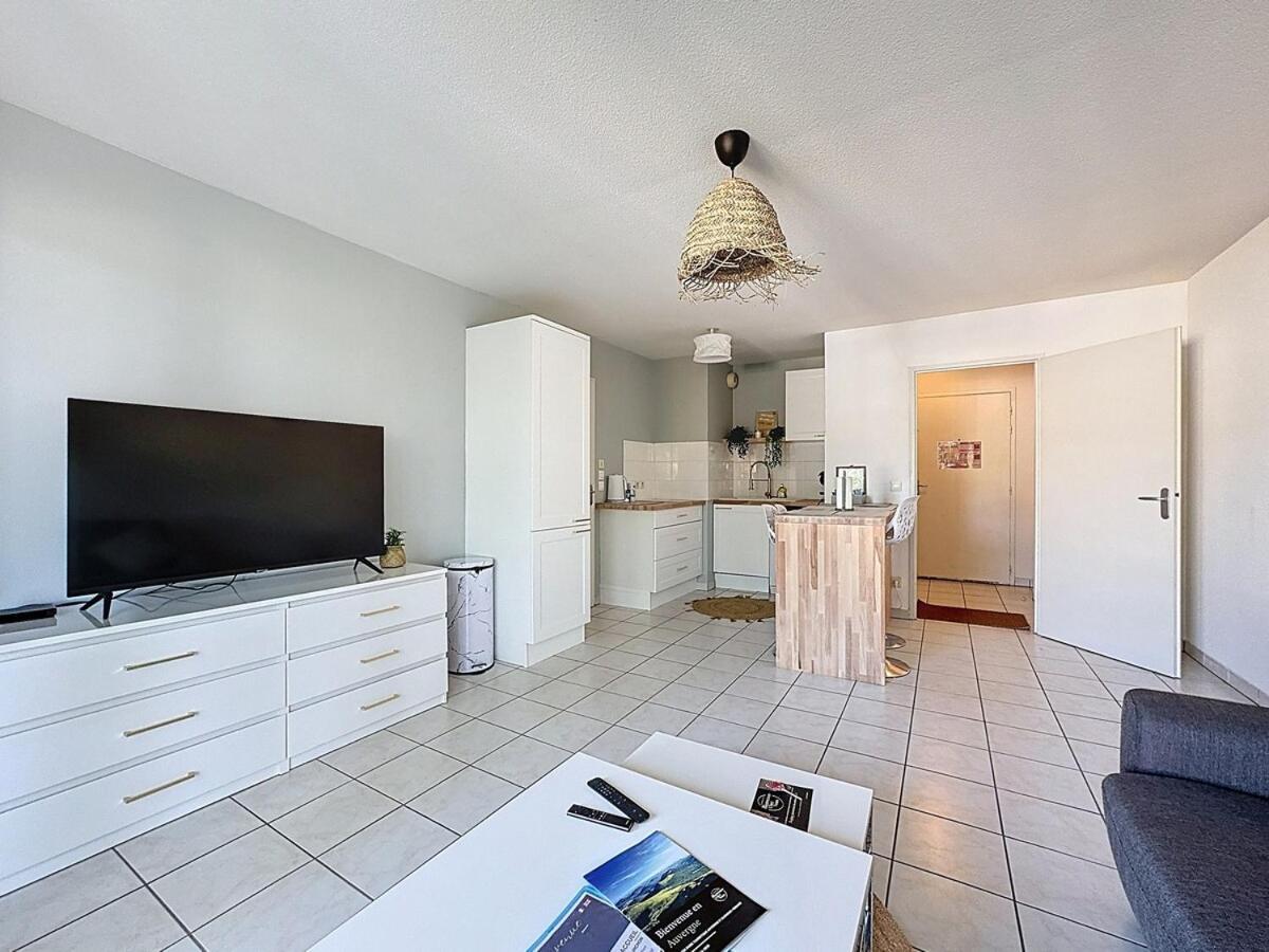 Sejour Cosy - Lit 180X200 - Wifi - Parking Apartment Clermont-Ferrand Luaran gambar